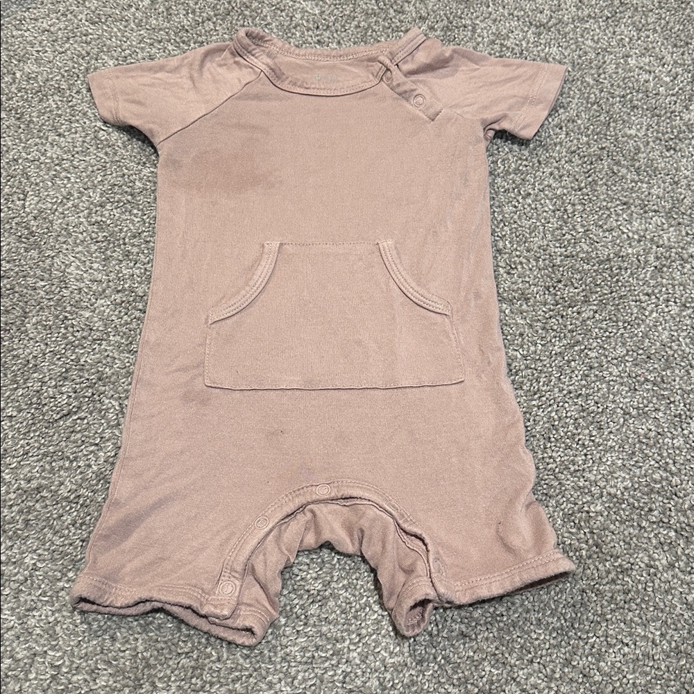 Kyte‎ baby brown bamboo shortall 6-12 months